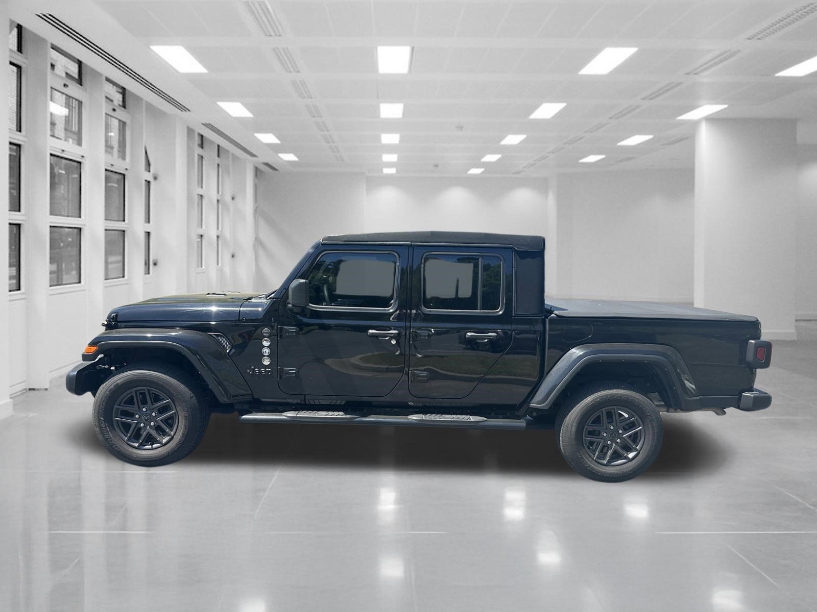 2024 Jeep Gladiator Sport