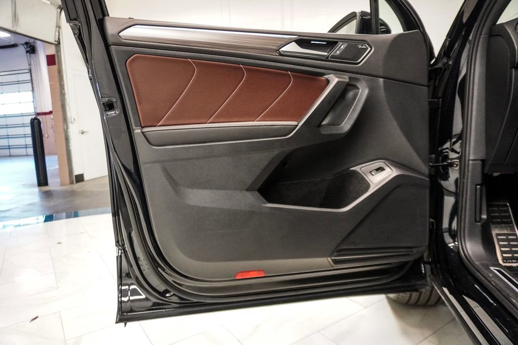 2022 Volkswagen Tiguan SEL R-Line