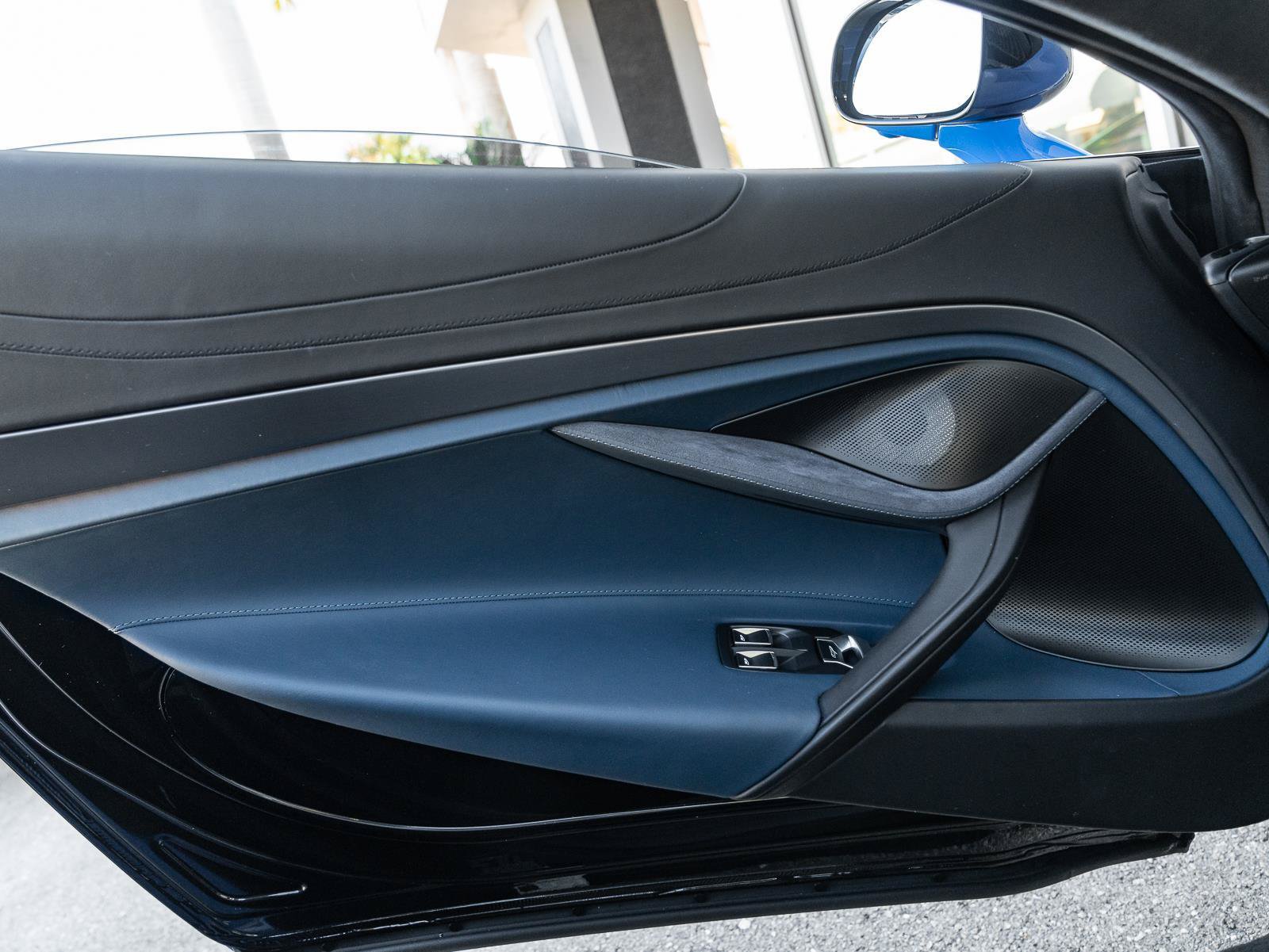 Used 2024 McLaren 750S Spider photo 34