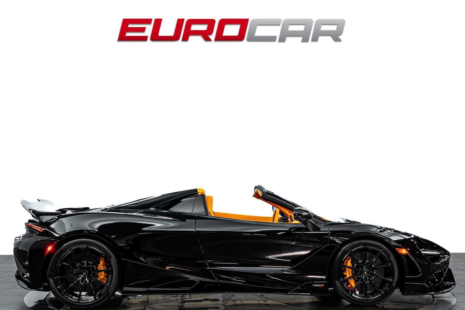 Used 2022 McLaren 765LT photo 7
