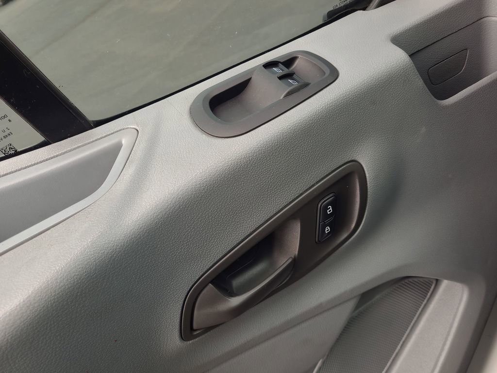 2018 Ford Transit 250 130" Low Roof