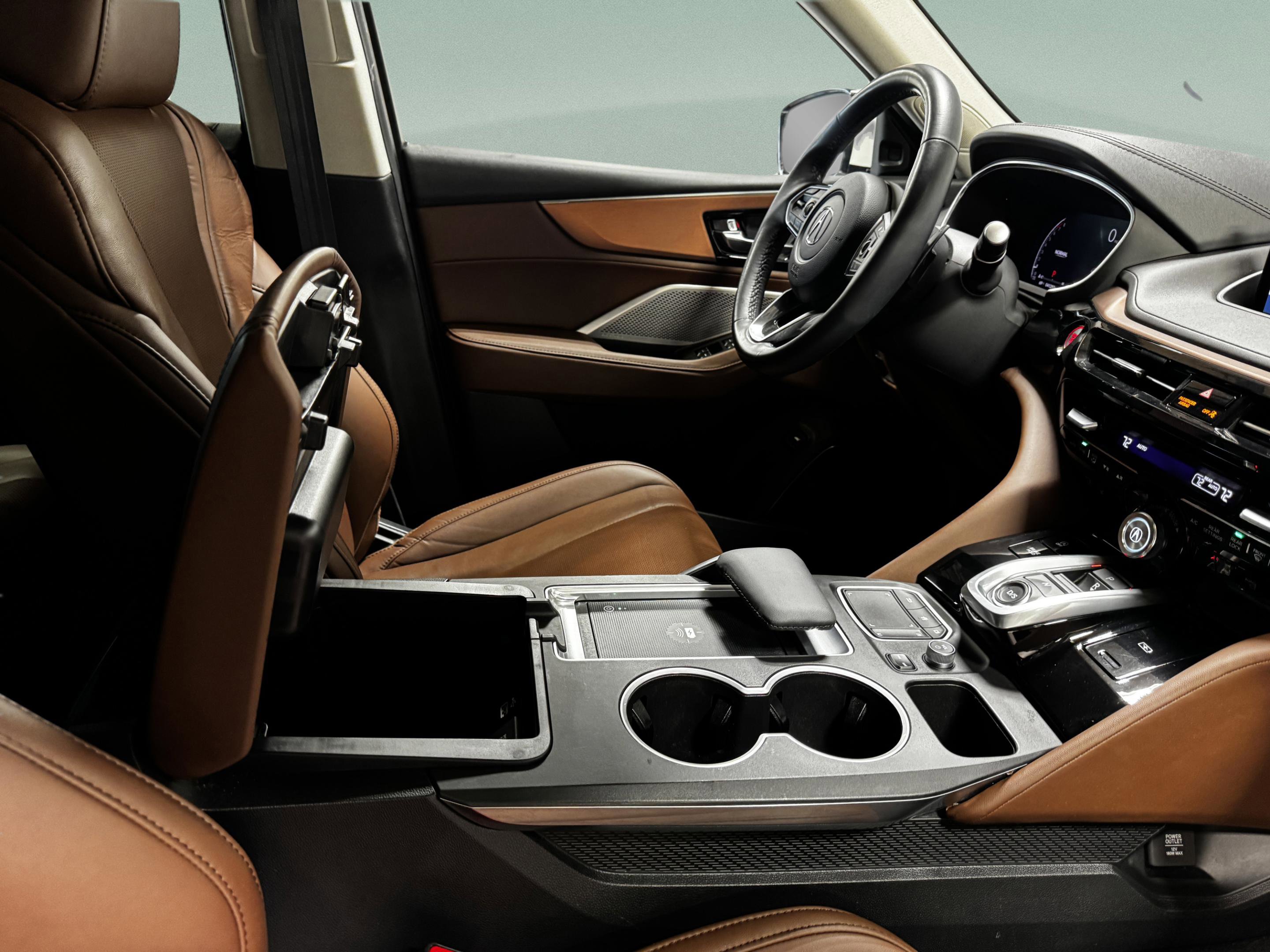 2023 Acura MDX FWD w/ Technology Package