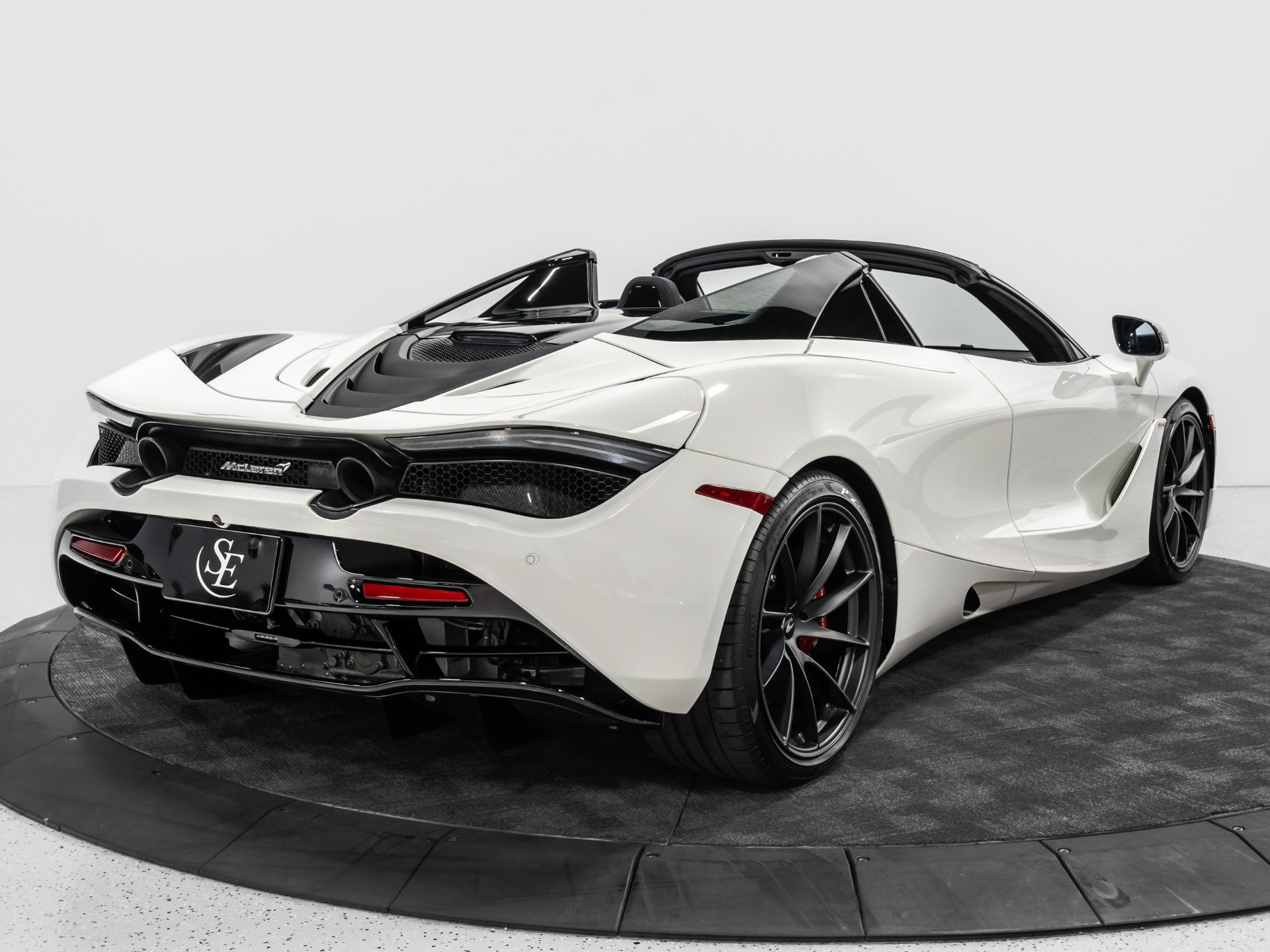Used 2021 McLaren 720S Performance photo 10