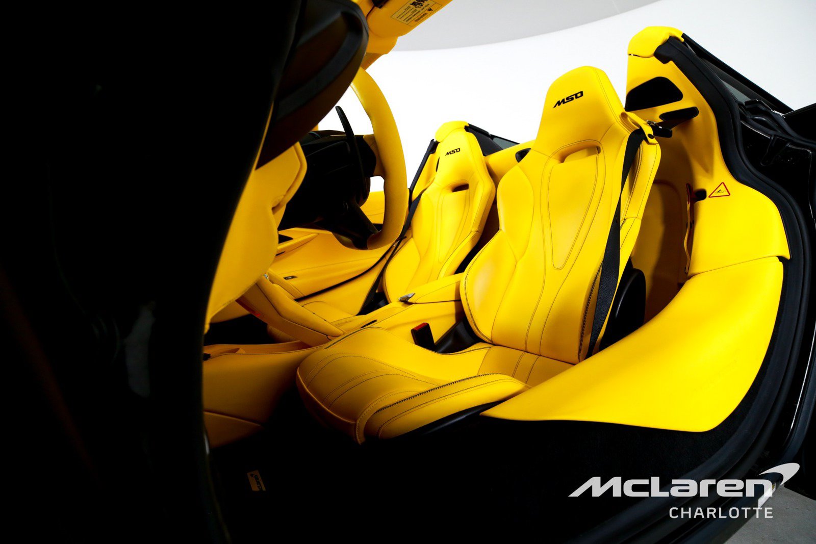 Used 2022 McLaren 720S Spider photo 13