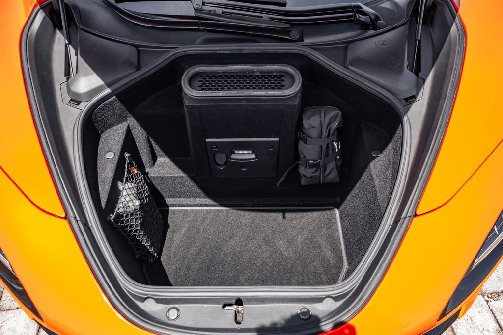 Used 2021 McLaren 720S Performance photo 35