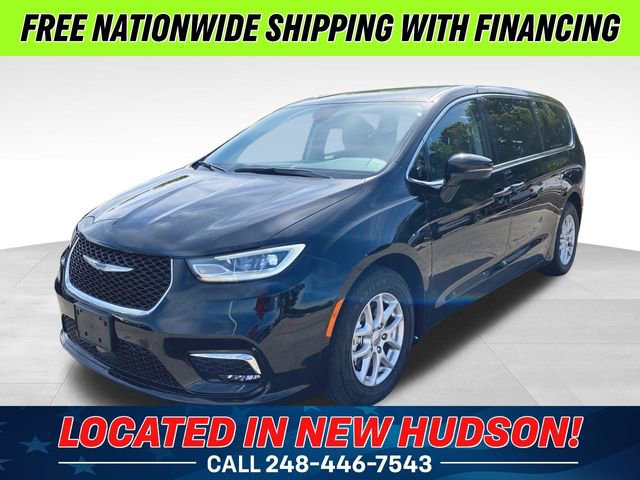 Used 2024 Chrysler Pacifica Touring-L