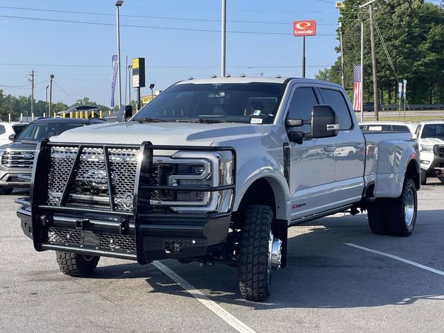 2025 Ford F450 Platinum