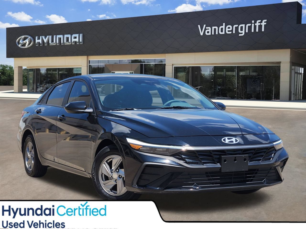 Certified 2025 Hyundai Elantra SE