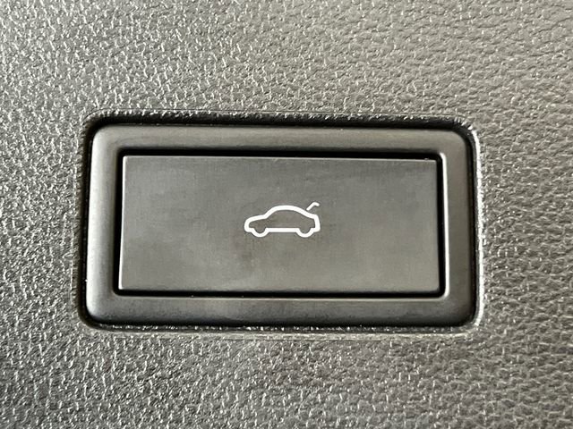 2025 Volkswagen Atlas SE