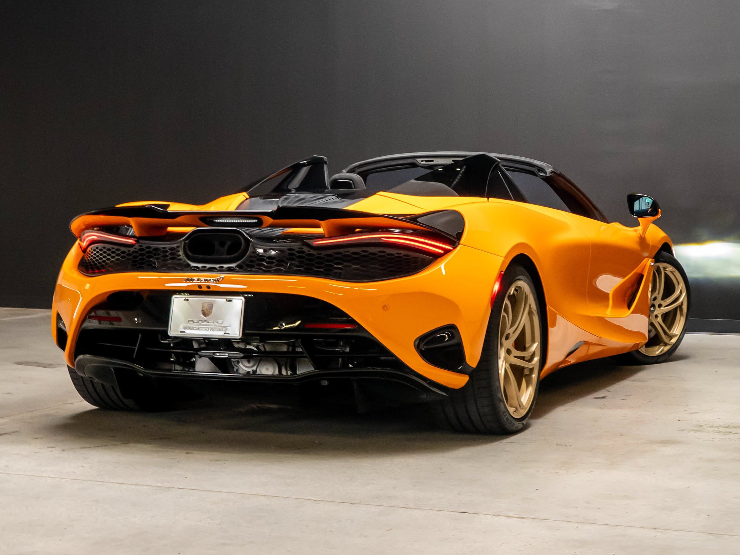 Used 2025 McLaren 750S Spider photo 7
