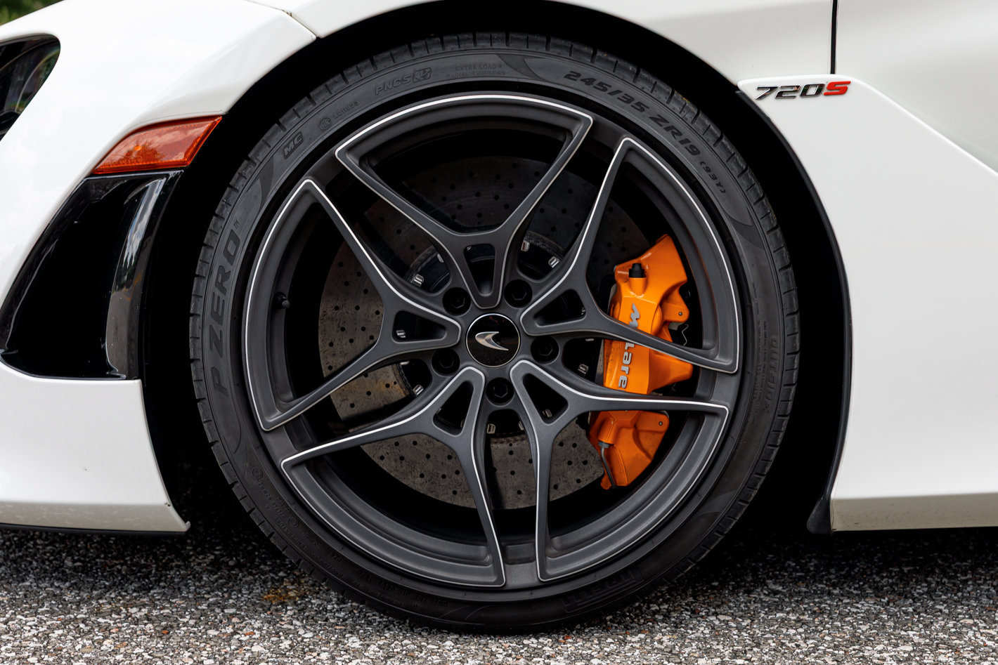 Used 2020 McLaren 720S Performance photo 37