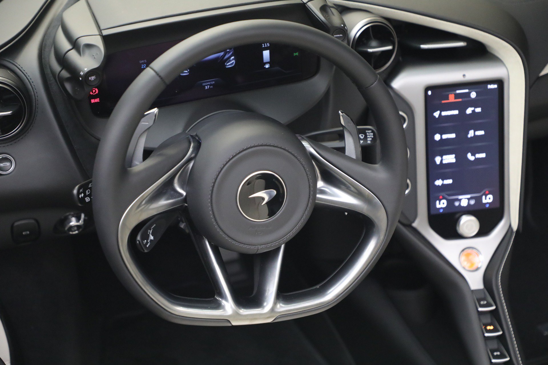 New 2027 McLaren 750S Spider photo 35