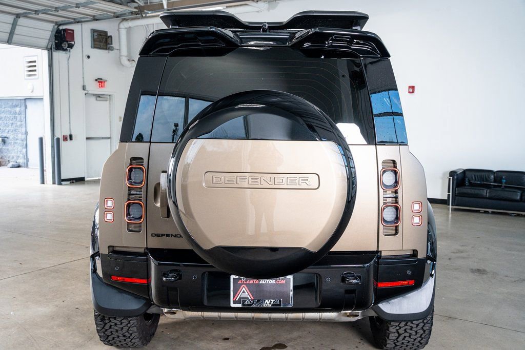 2025 Land Rover Defender 110 X