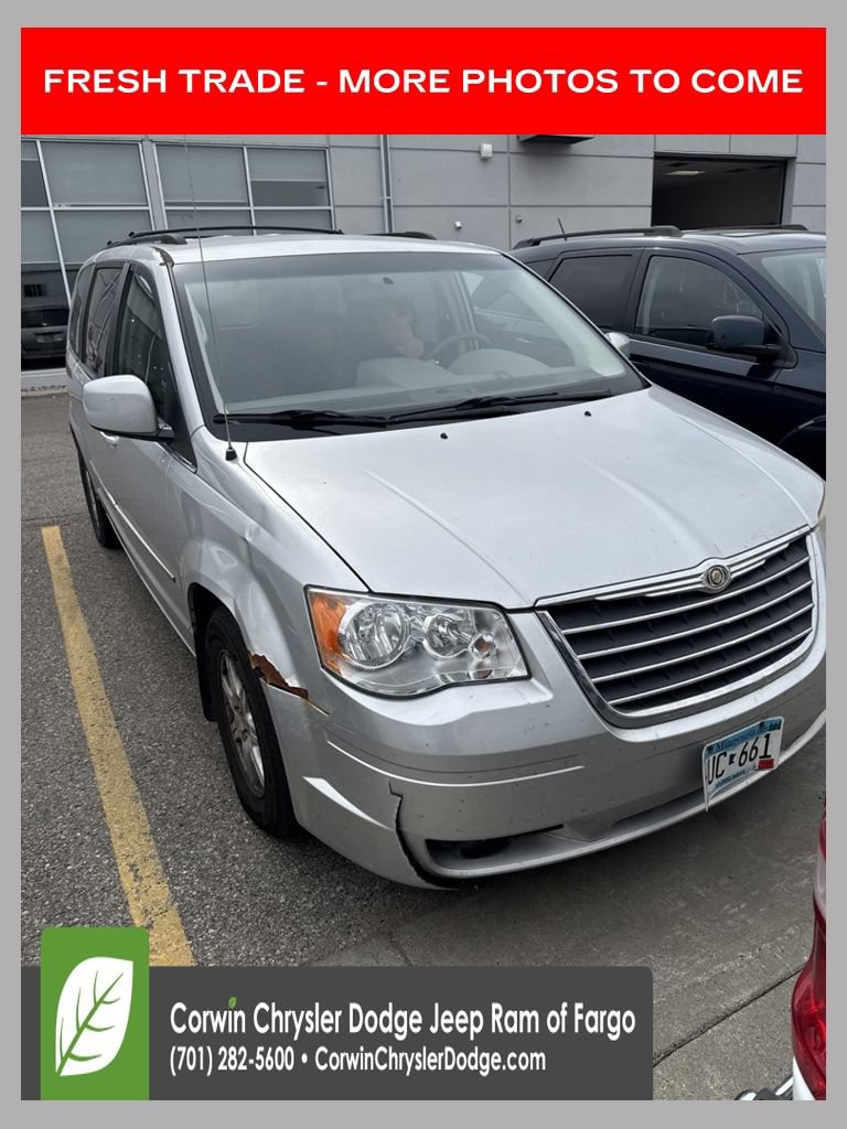 Used 2009 Chrysler Town & Country Touring