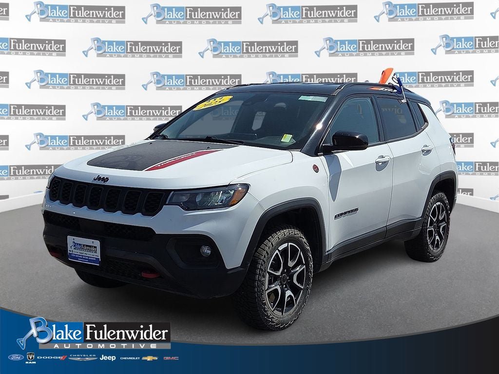 Used 2025 Jeep Compass Trailhawk