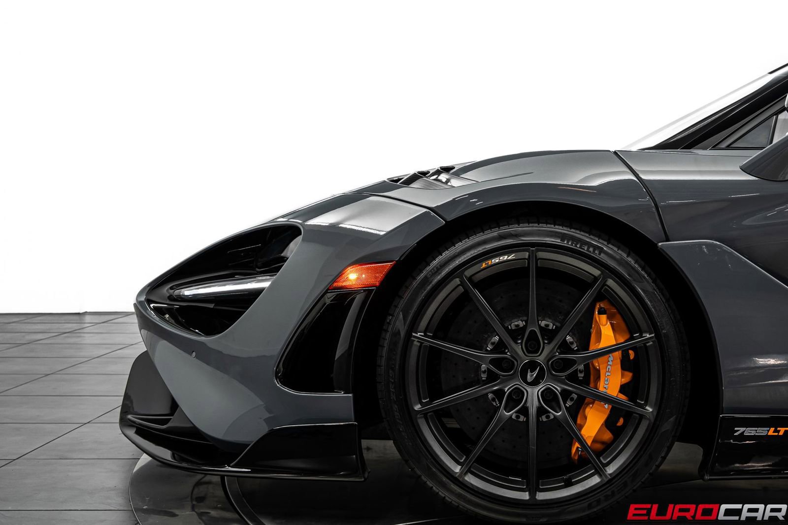 Used 2021 McLaren 765LT photo 15
