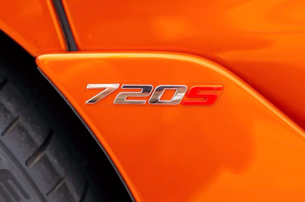 Used 2018 McLaren 720S photo 21