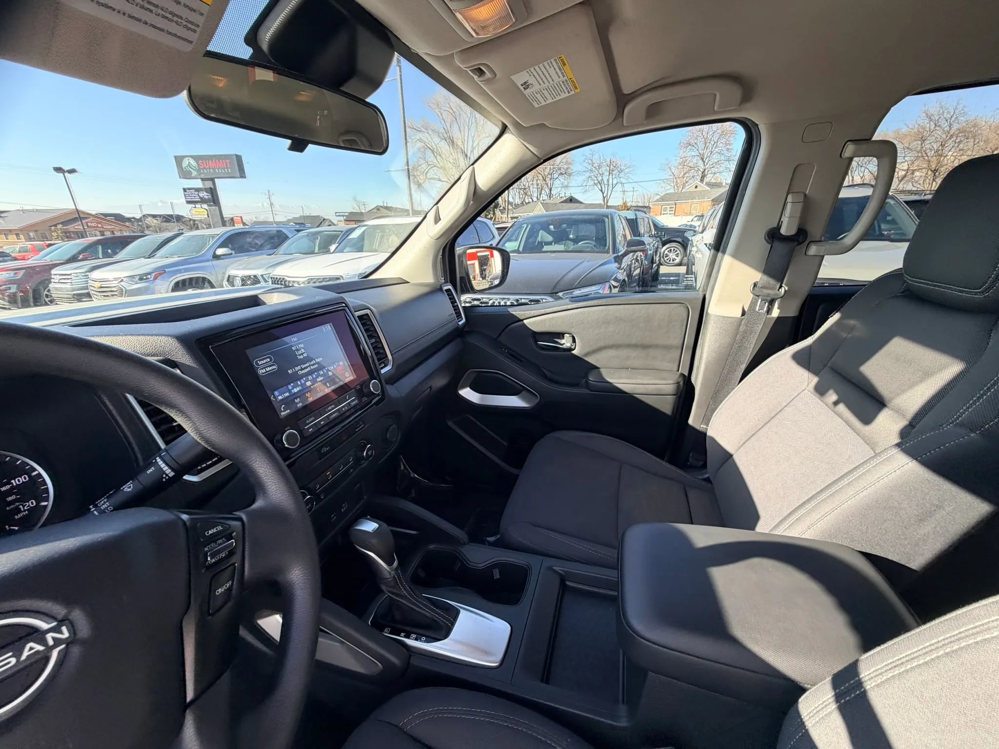 2023 Nissan Frontier SV