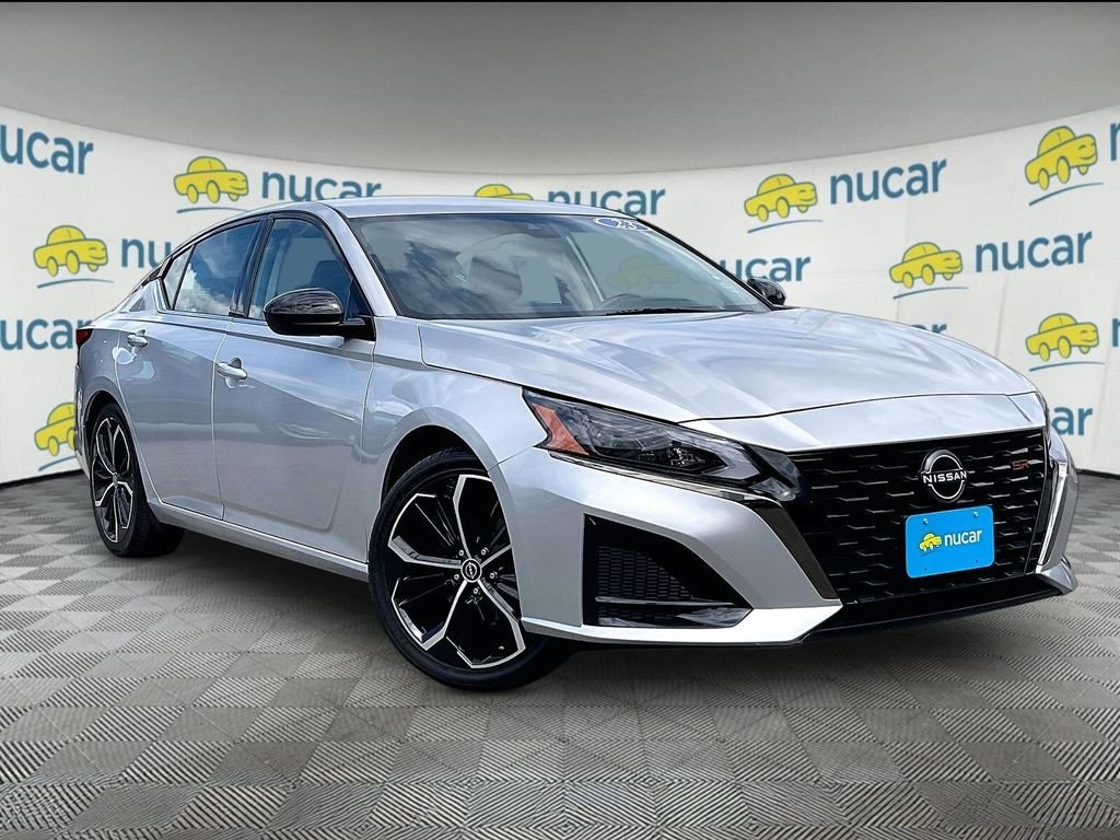 Used 2023 Nissan Altima 2.5 SR