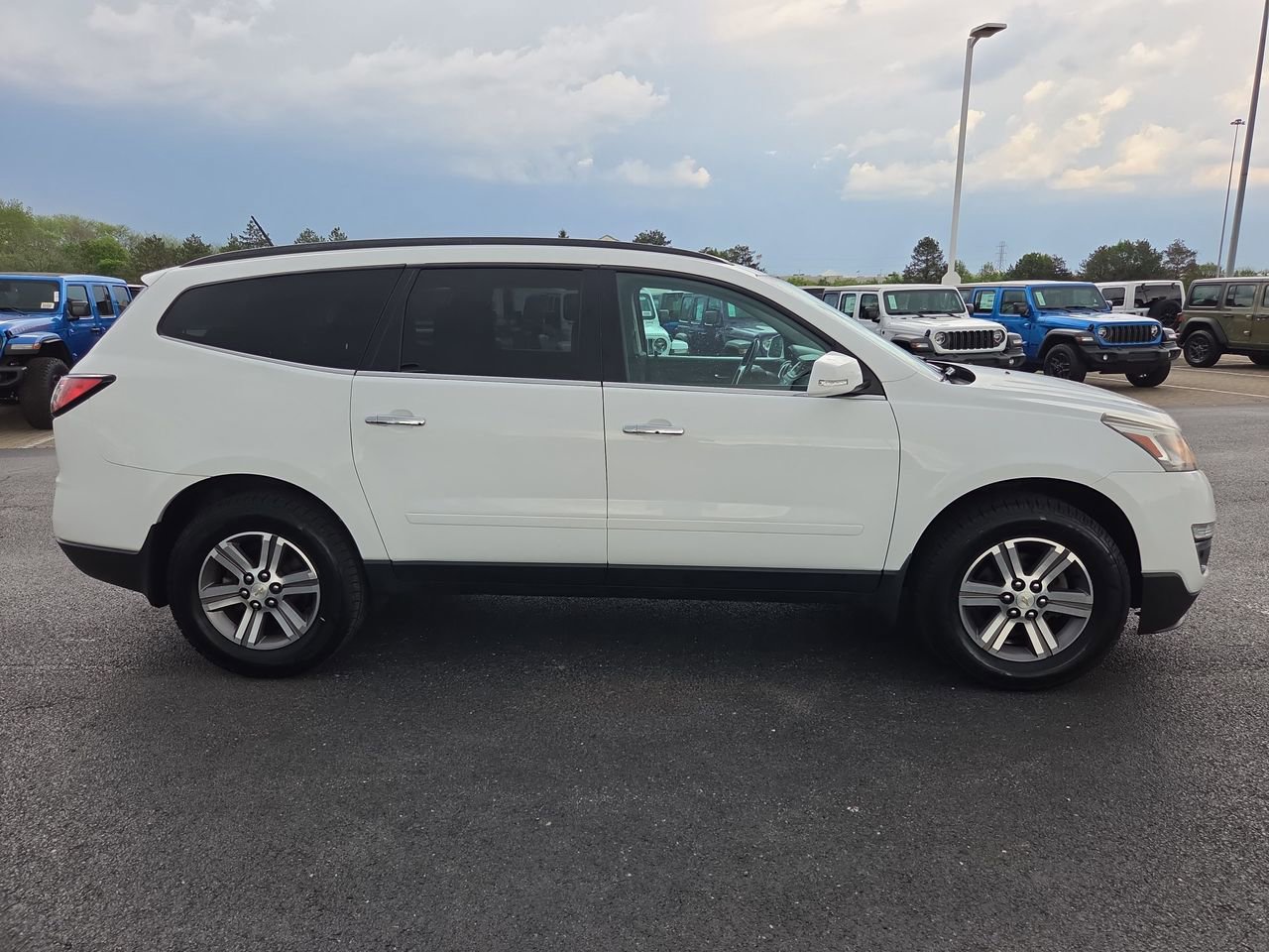 2017 Chevrolet Traverse LT