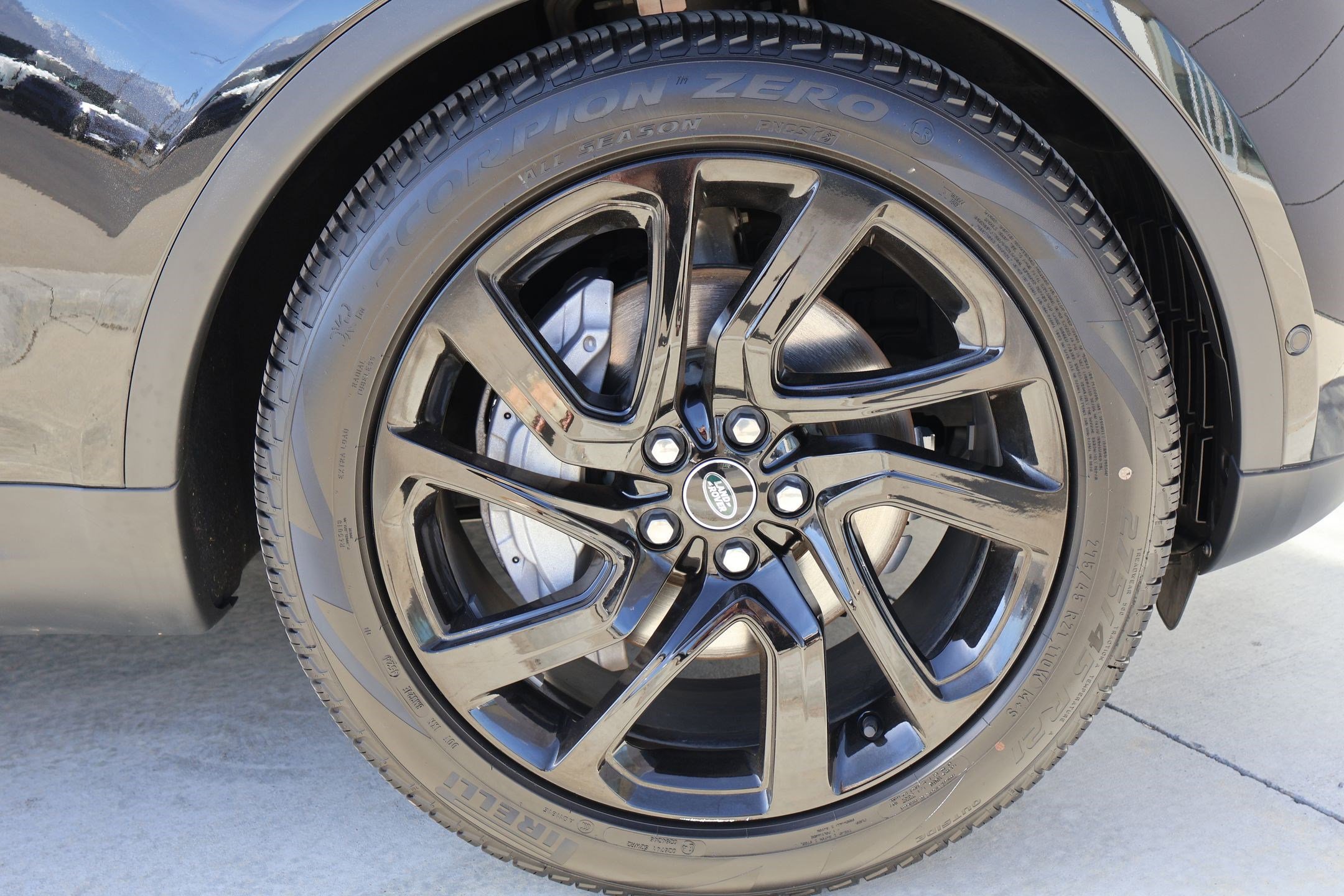 2025 Land Rover Discovery S