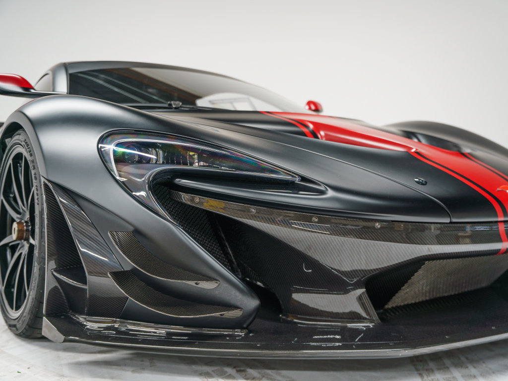Used 2015 McLaren P1 photo 17