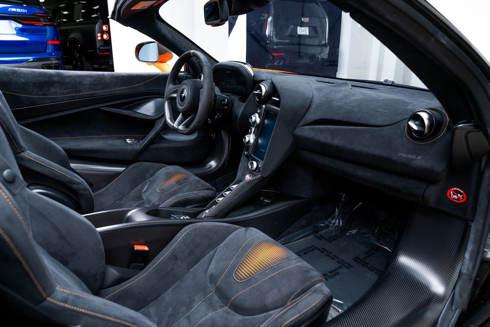 Used 2022 McLaren 765LT photo 18
