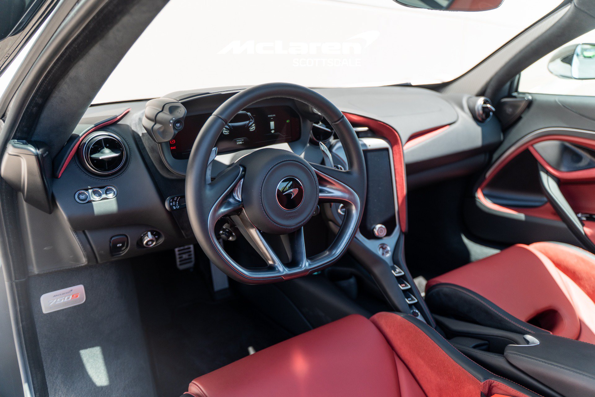 Used 2024 McLaren 750S photo 12