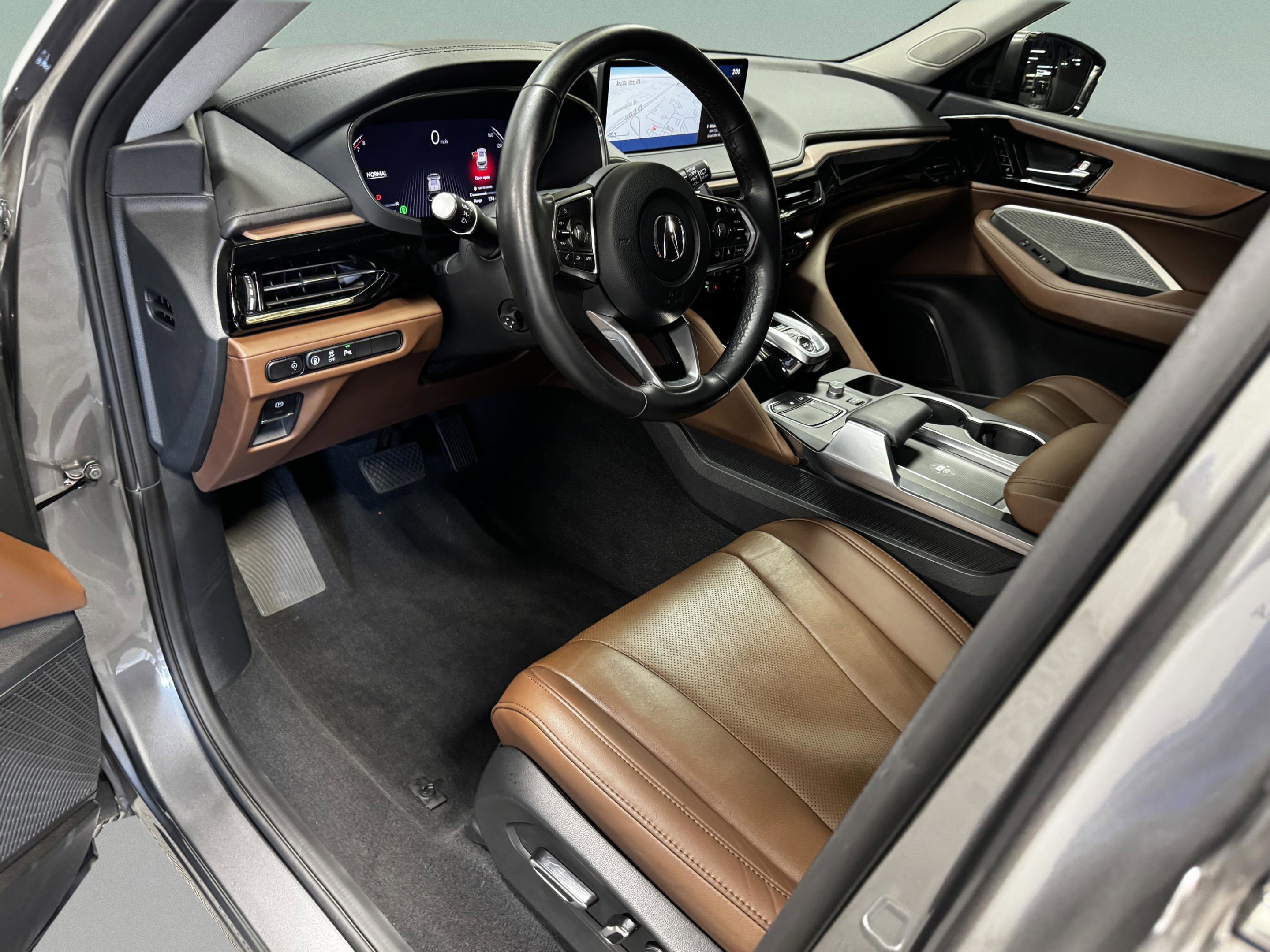 2023 Acura MDX FWD w/ Technology Package