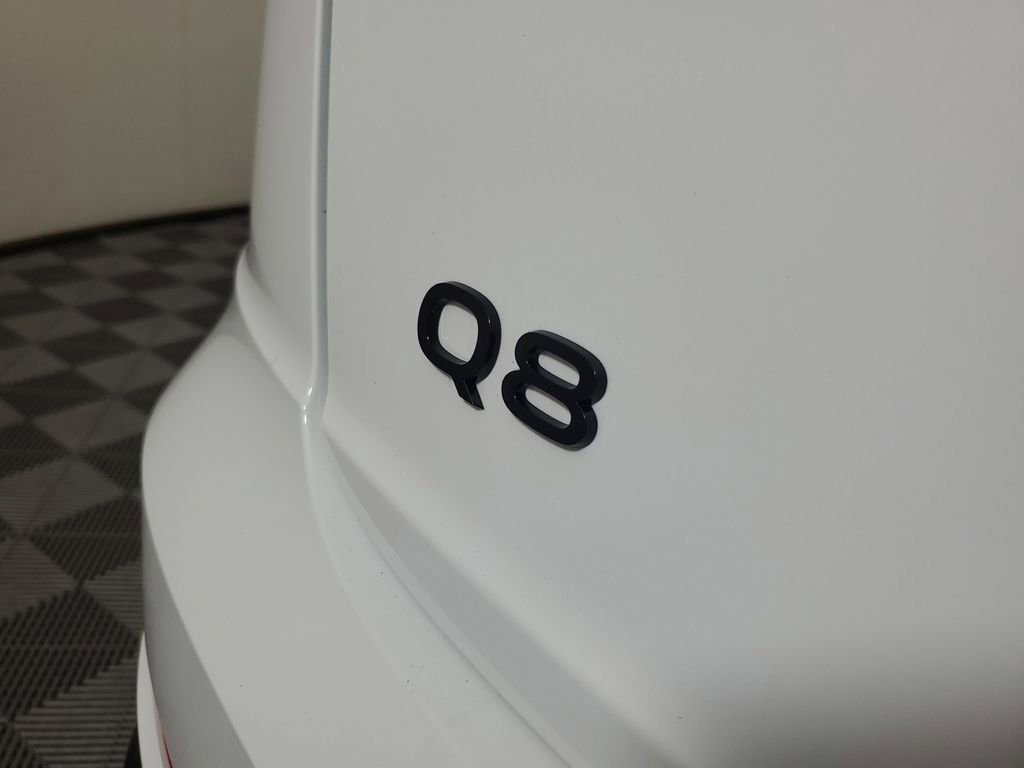 2026 Audi Q8 Prestige