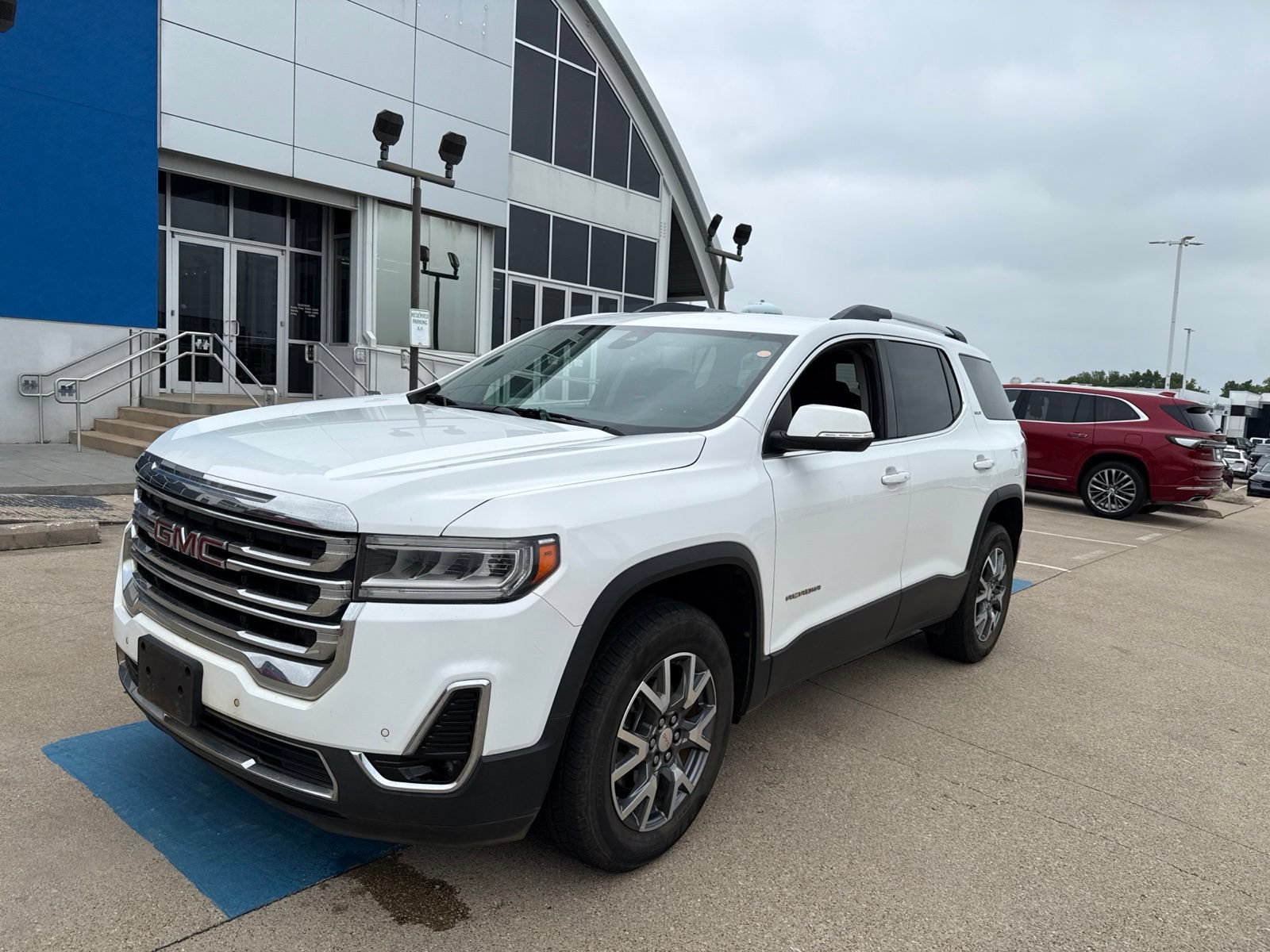 Used 2023 GMC Acadia SLT