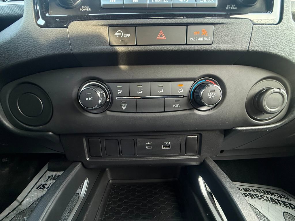 2023 Nissan Frontier SV