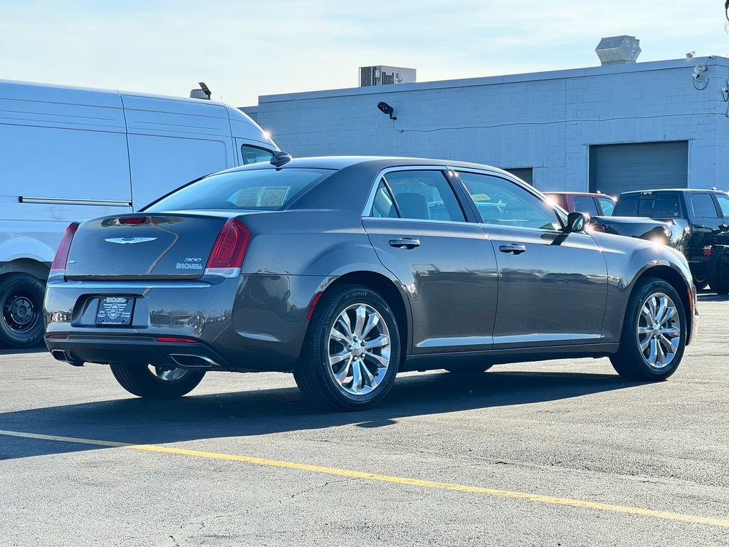 2021 Chrysler 300 Touring L