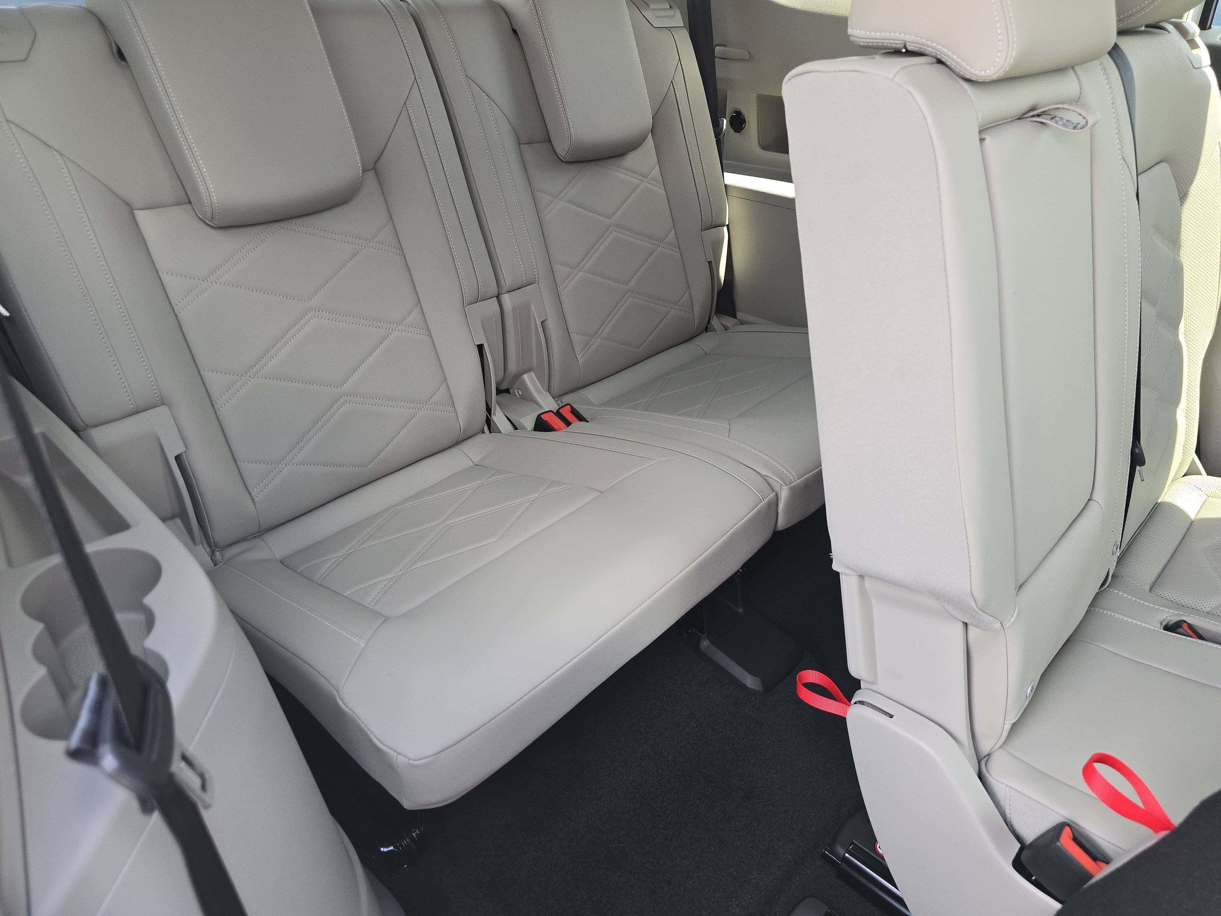 2026 Volkswagen Atlas SE