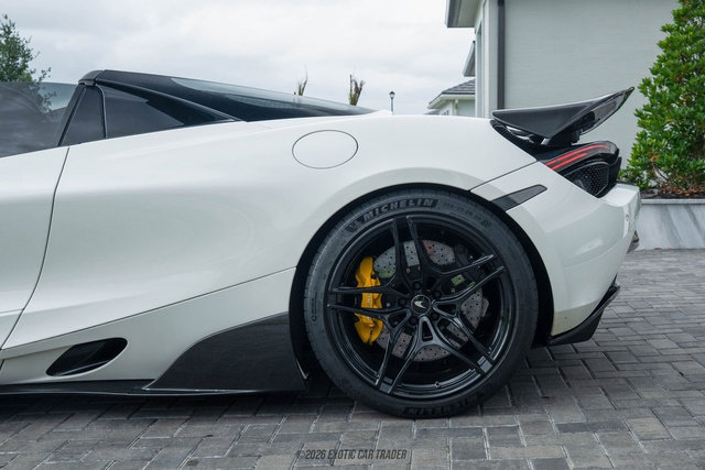 Used 2020 McLaren 720S Performance photo 5