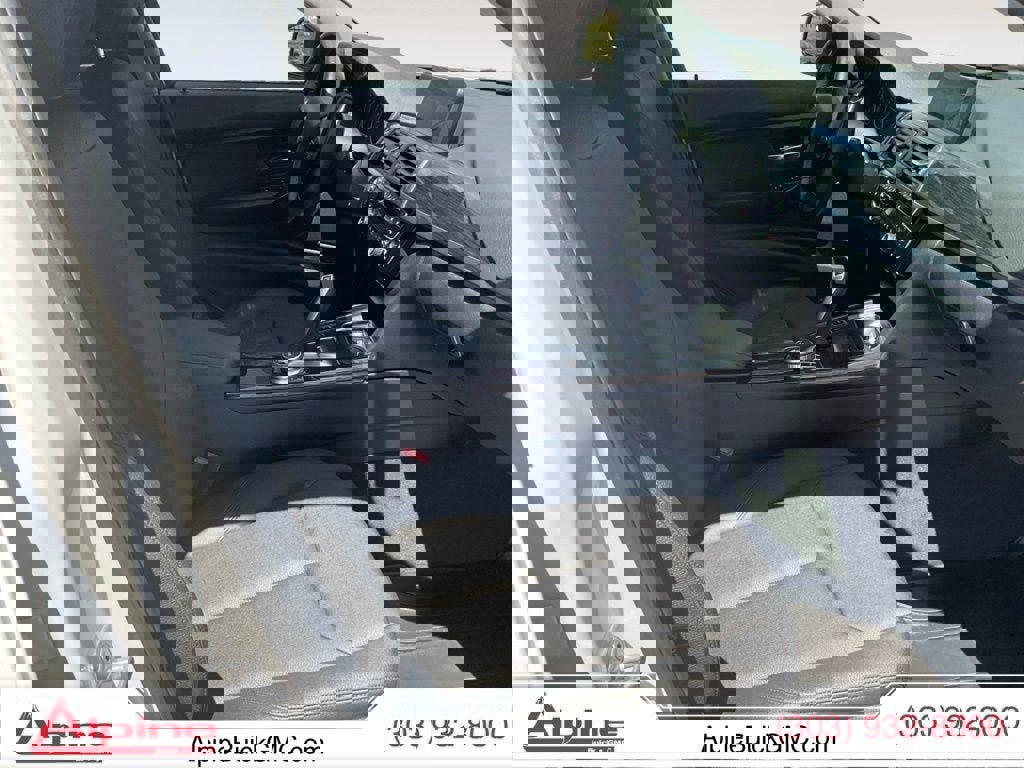 2018 BMW 320i xDrive Sedan