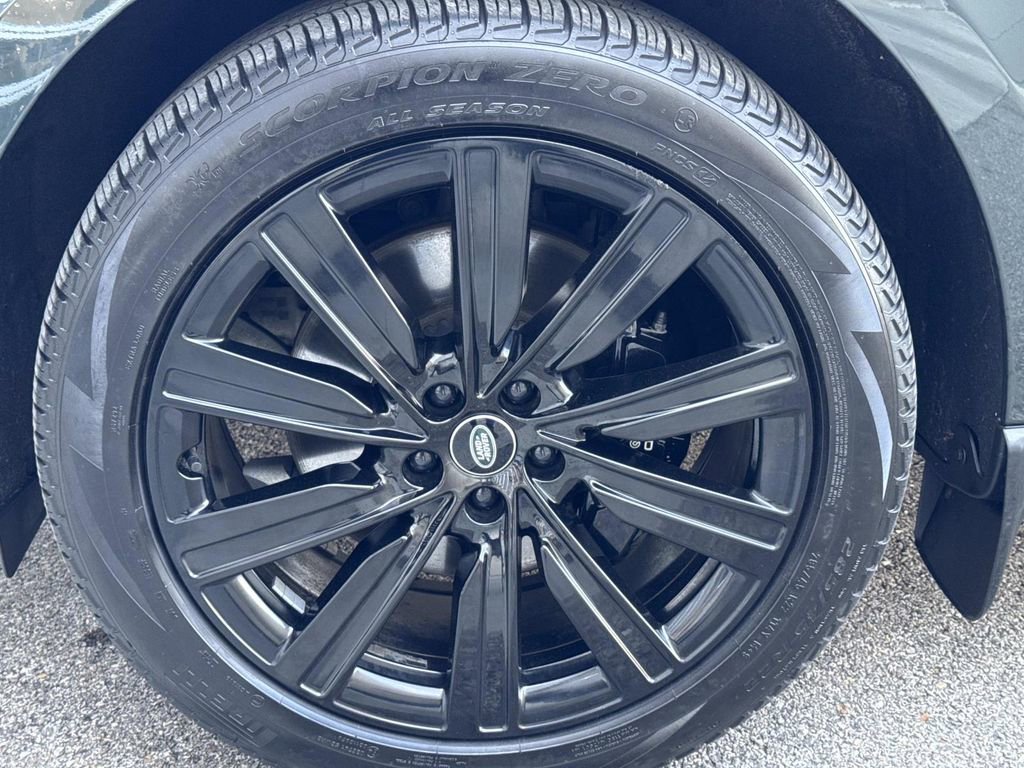 2023 Land Rover Range Rover SE