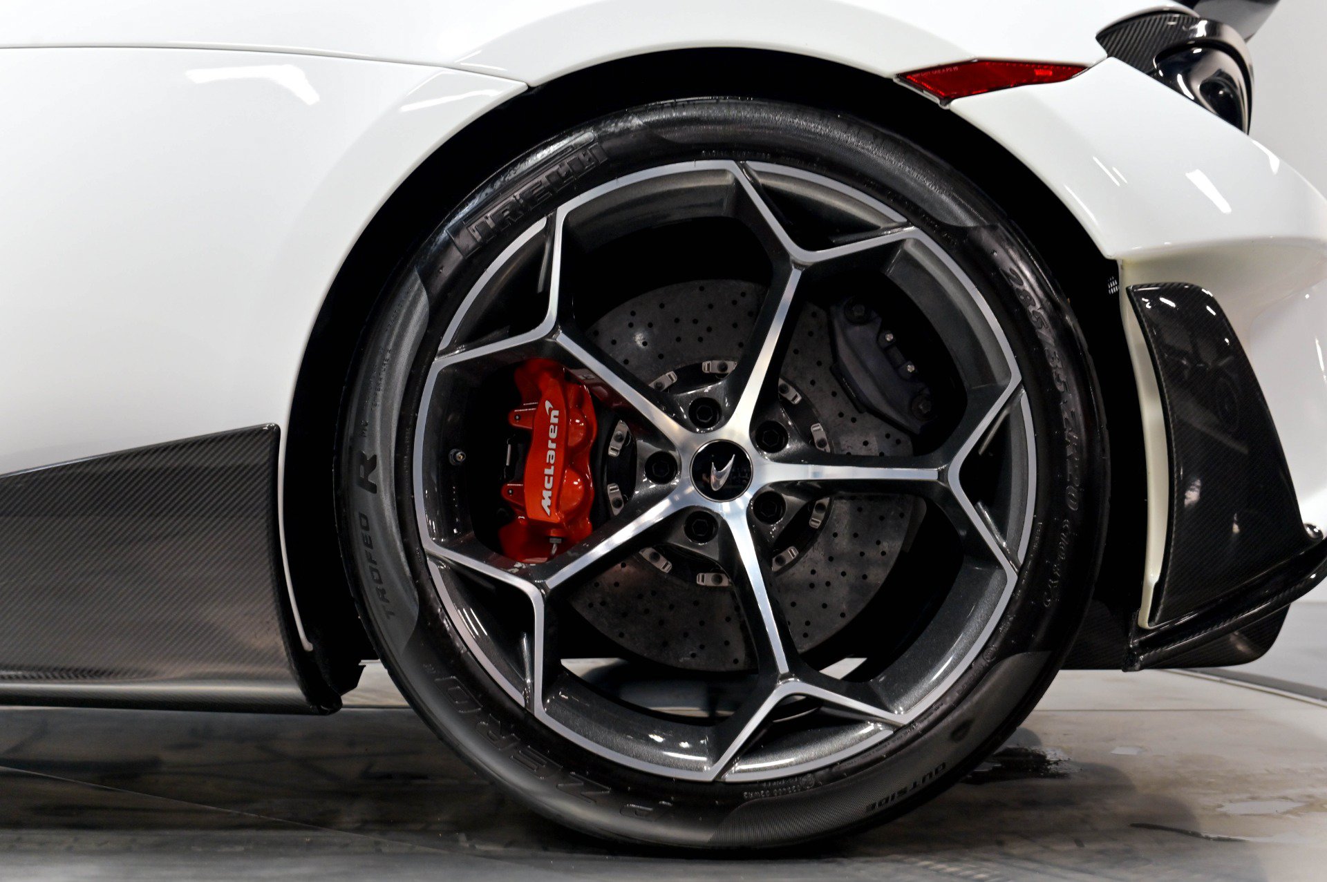 Used 2019 McLaren 600LT photo 31
