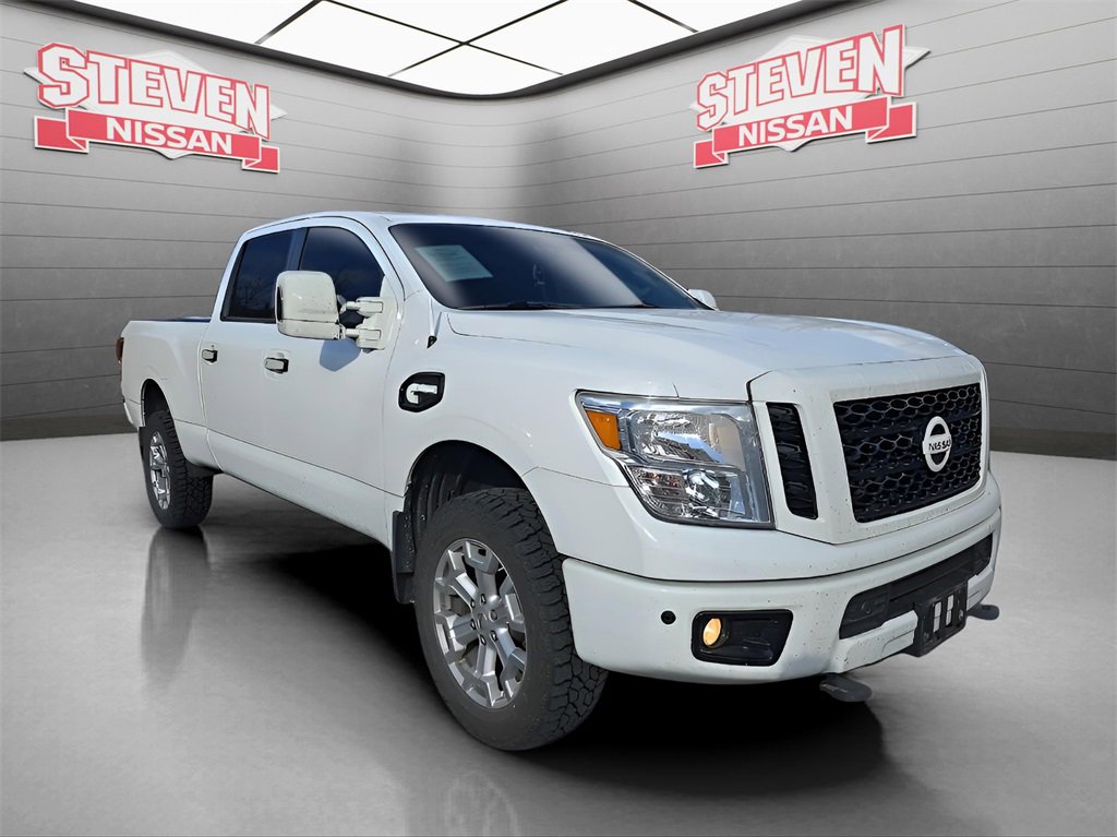 2017 Nissan Titan XD SV