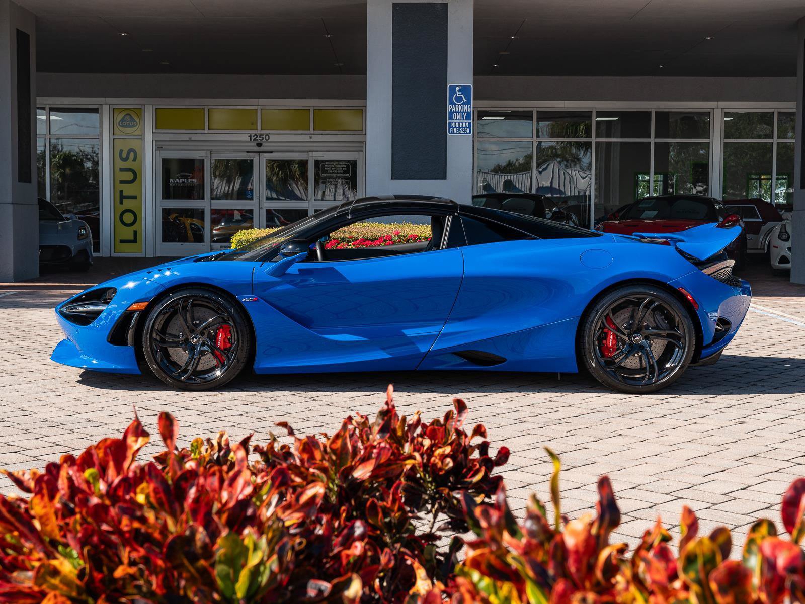 Used 2024 McLaren 750S Spider photo 19