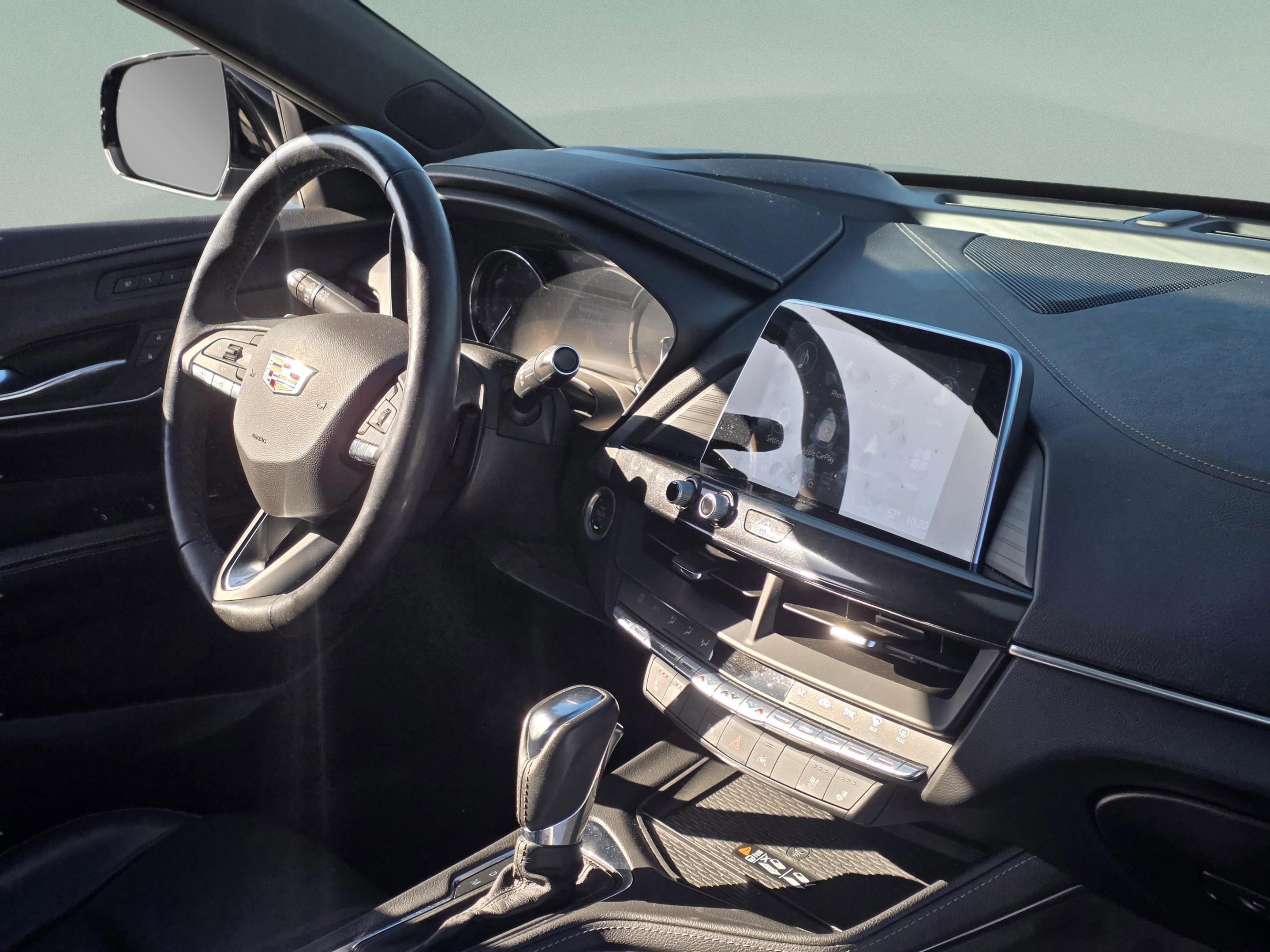 2022 Cadillac CT4 Premium Luxury