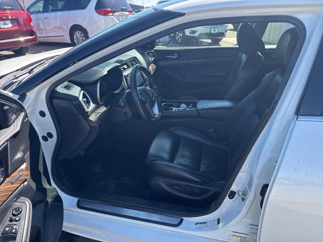 2017 Nissan Maxima Platinum