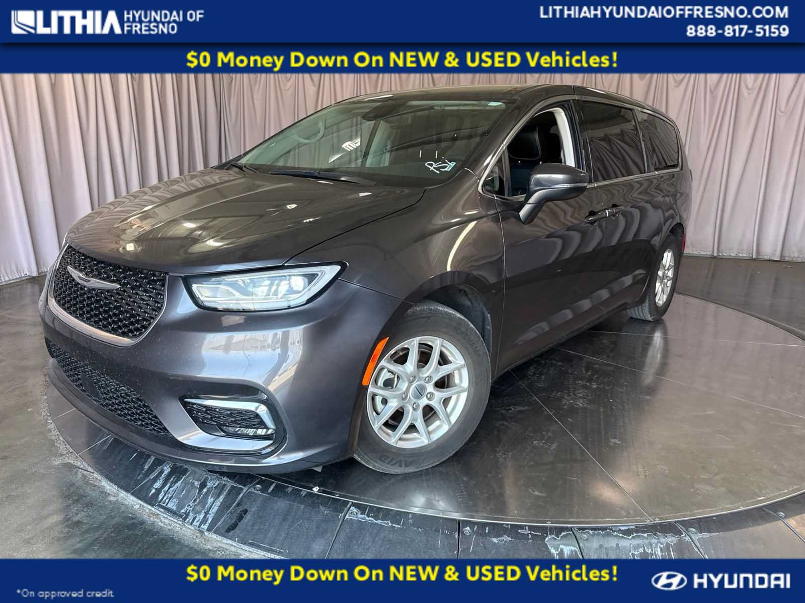 Used 2023 Chrysler Pacifica Touring-L