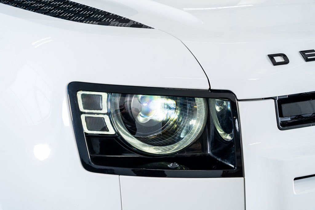 2023 Land Rover Defender 110 X-Dynamic SE