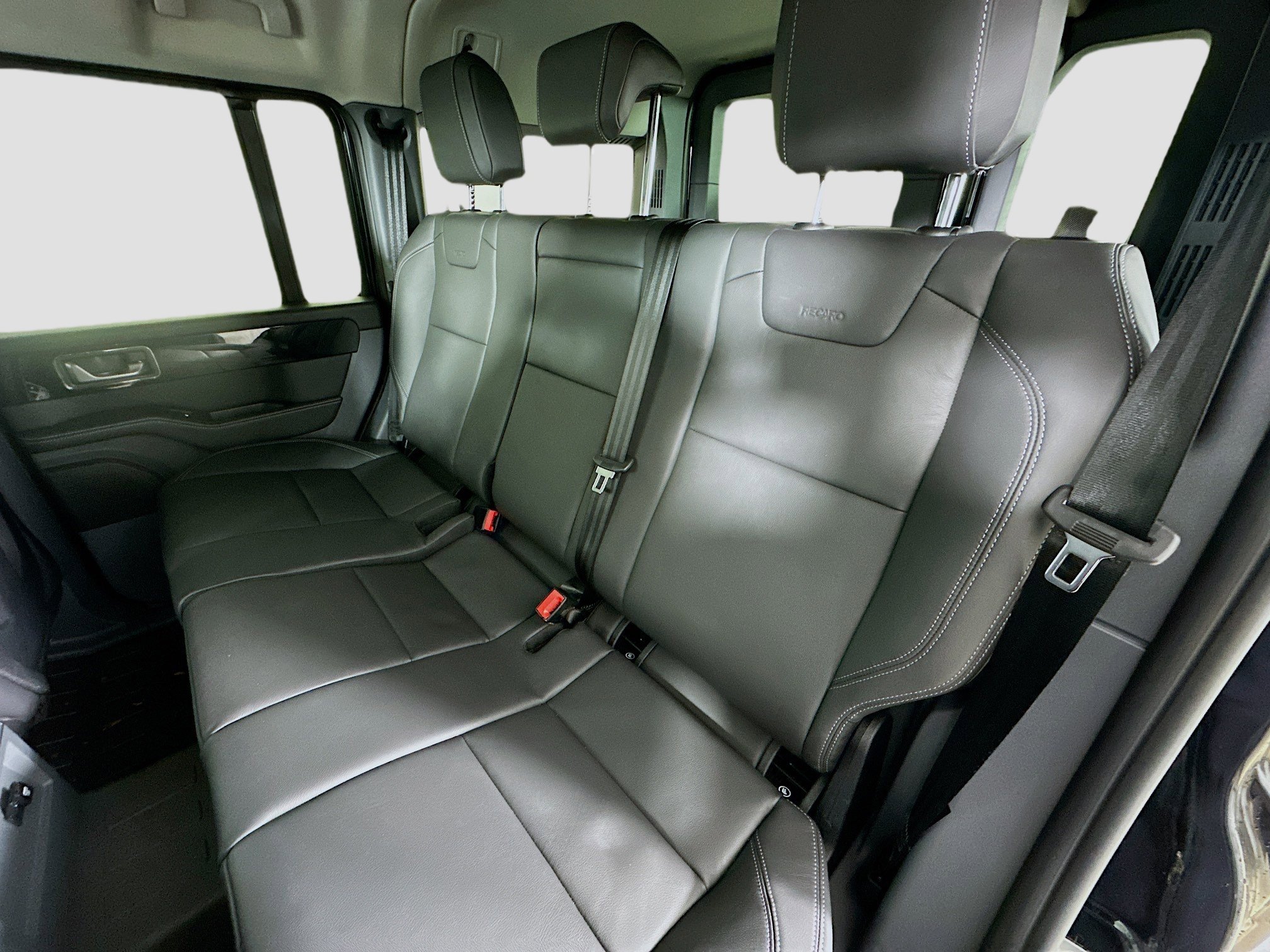 2024 INEOS Grenadier Fieldmaster Edition