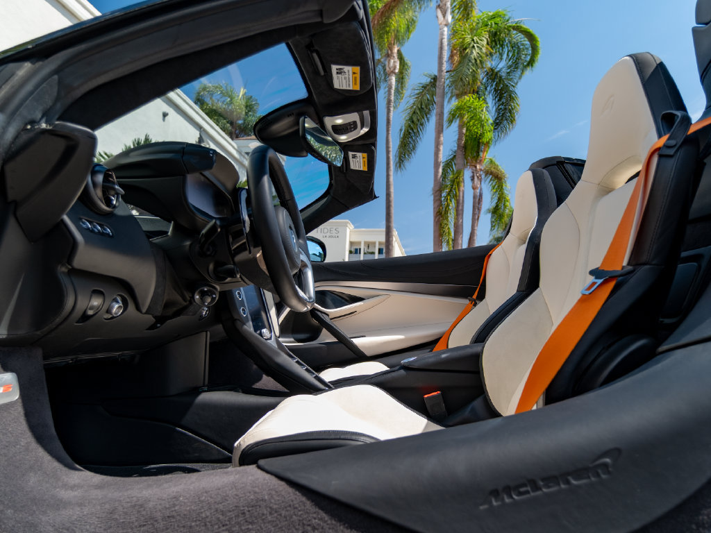 Used 2025 McLaren 750S Spider photo 22