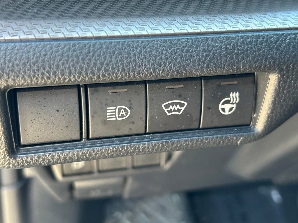 2025 Toyota Prius XLE