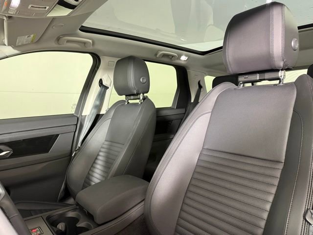 2025 Land Rover Discovery Sport S