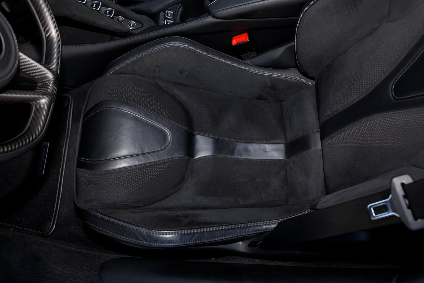 Used 2022 McLaren 720S Luxury photo 18