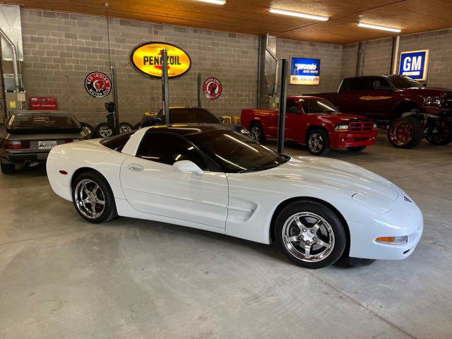 Used 1998 Chevrolet Corvette Coupe w/ Memory Pkg